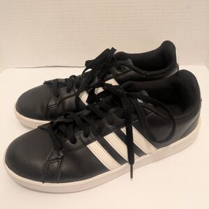 Adidas Men's Cloud foam Advantage Sz. 11 Athletic Sneakers